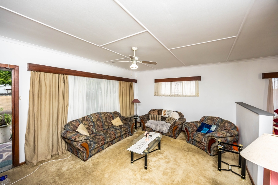 3 Bedroom Property for Sale in Summerpride Eastern Cape